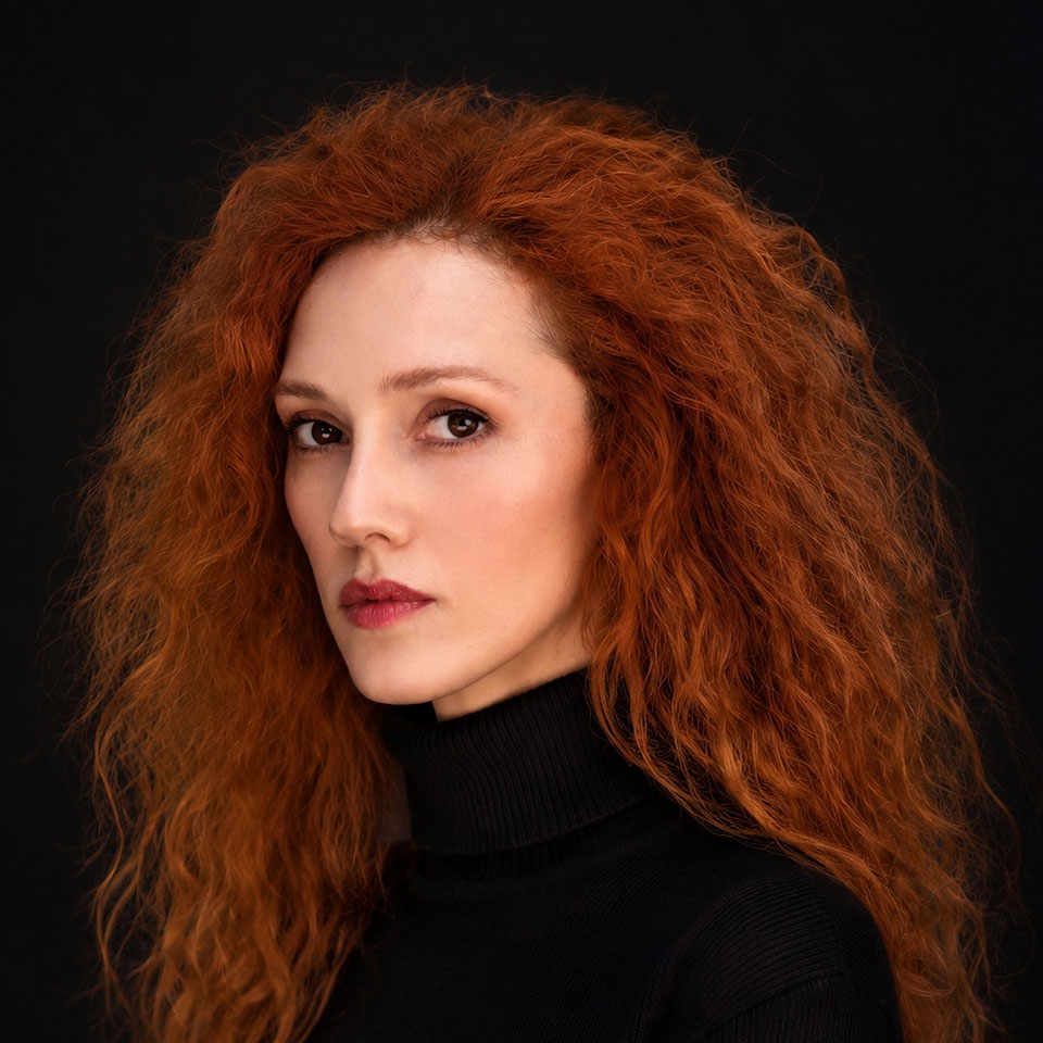 Dr. Öğr. Üyesi Yönetmen  İrem Çoban 