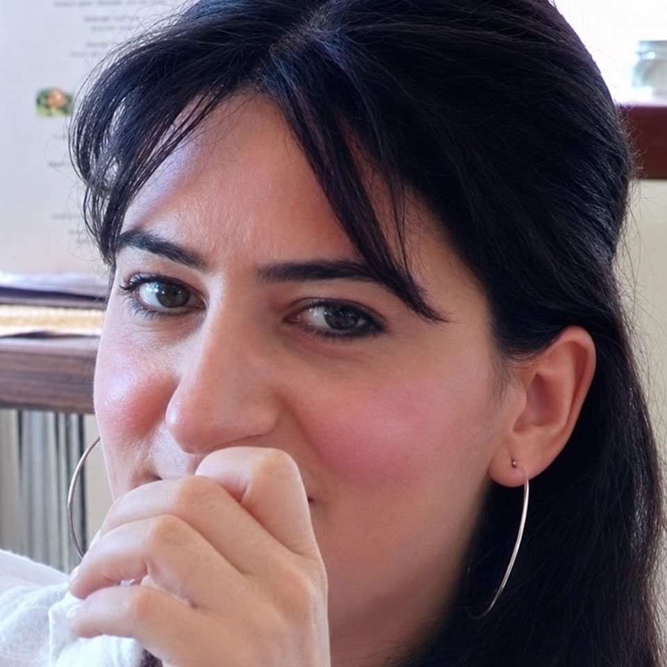 Yönetmen Rena Lusin Bitmez