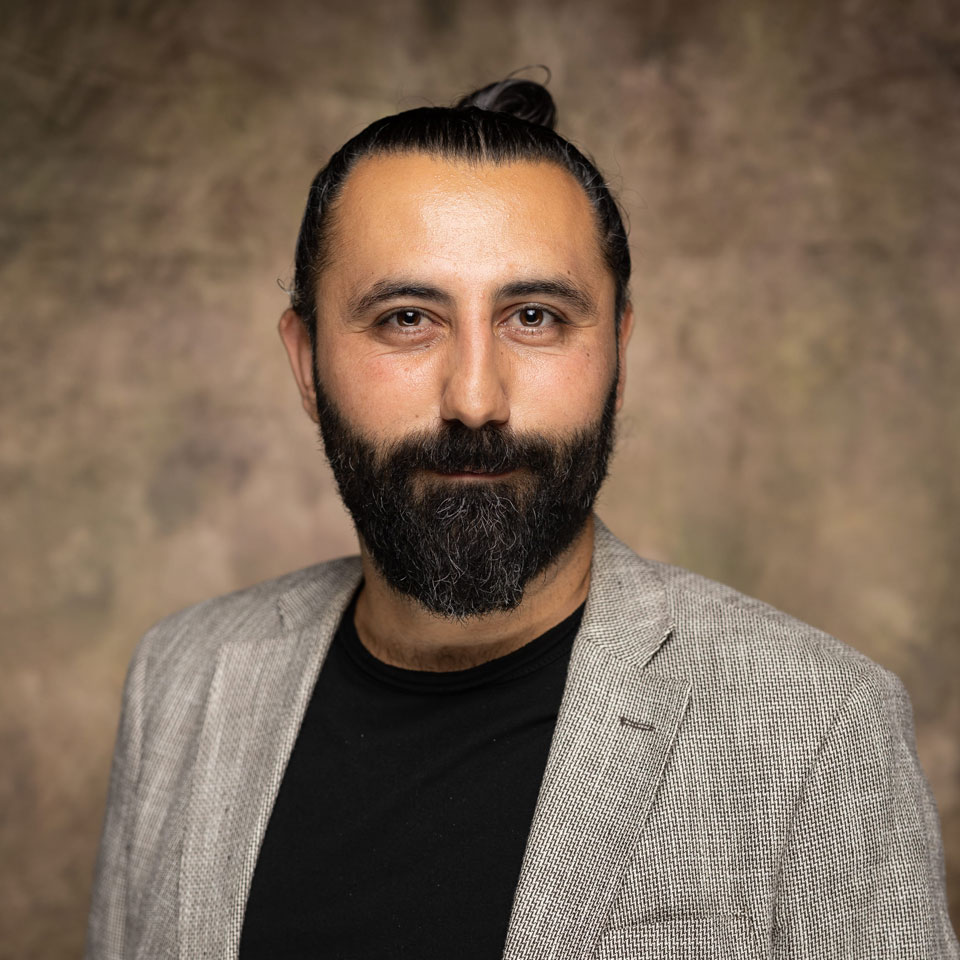 Yönetmen Rıza Oylum